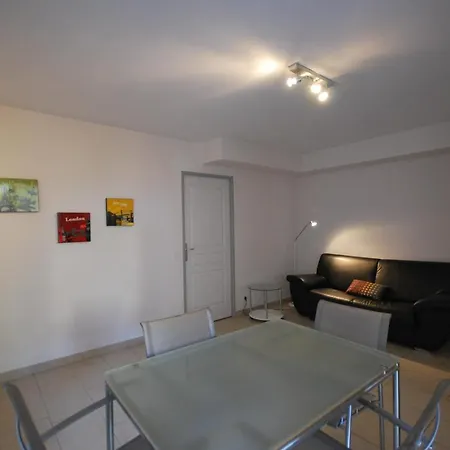 Vieux Port One Bedroom A10 *